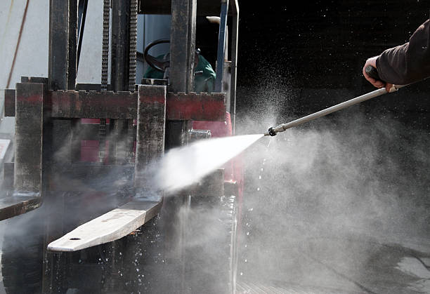 Best Deck Pressure Washing  in Fall Creek, WI